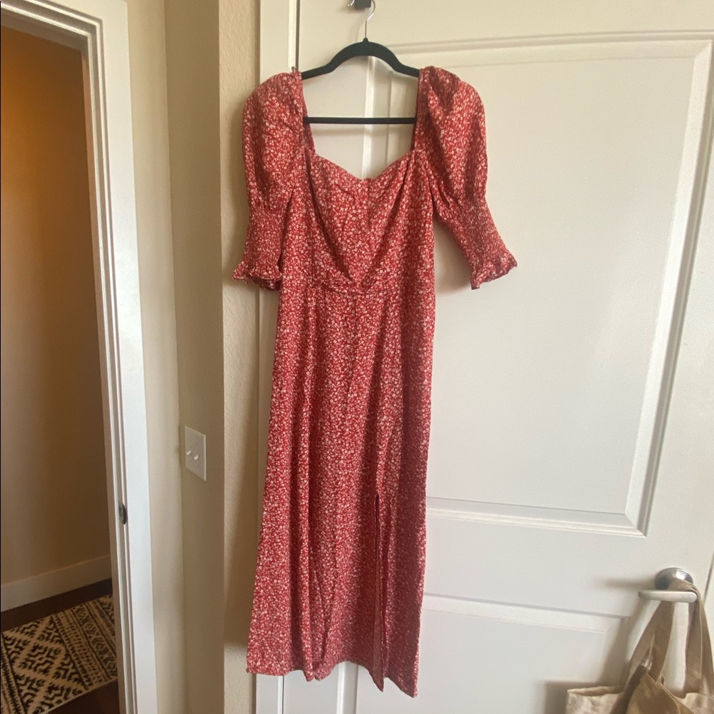 Mi Ami red flowery dress long w/ slit